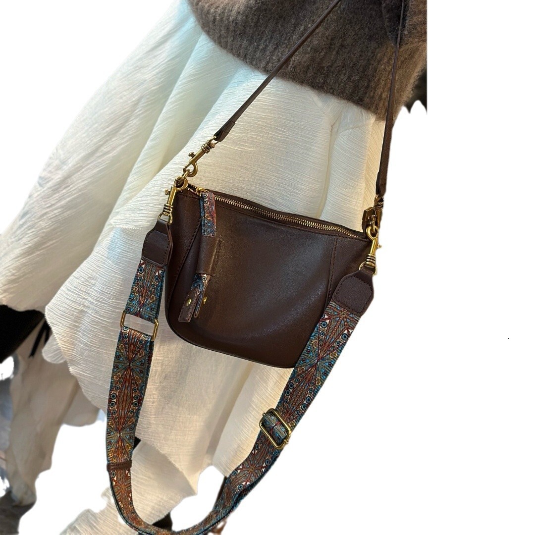 designer bag Genuine Leather Internet Hot-Selling Small Bag for Women 2025 New Single Shoulder Bag Underarm Bag Fashion Cowhide Crossbody Bag Handbag 