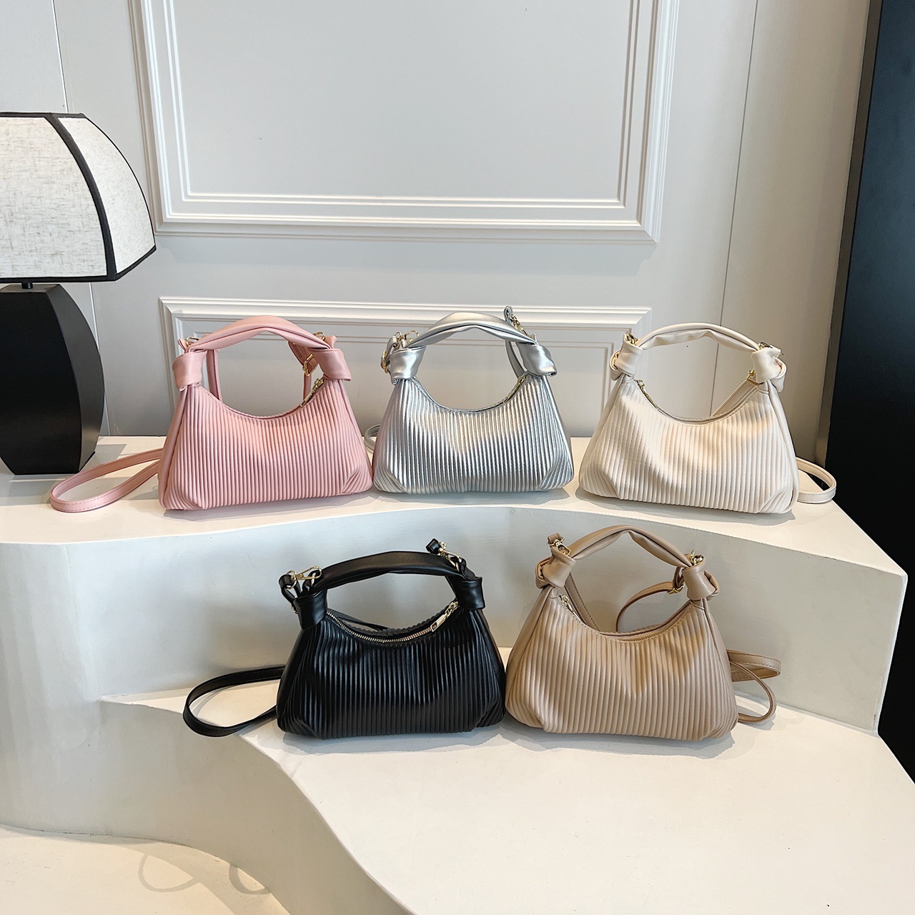 Luxury Brand Designer Bag French Niche Crossbody Bag For Women 2025 New Versatile Handbag Shoulder Bag High-End Plaid Underarm Bag