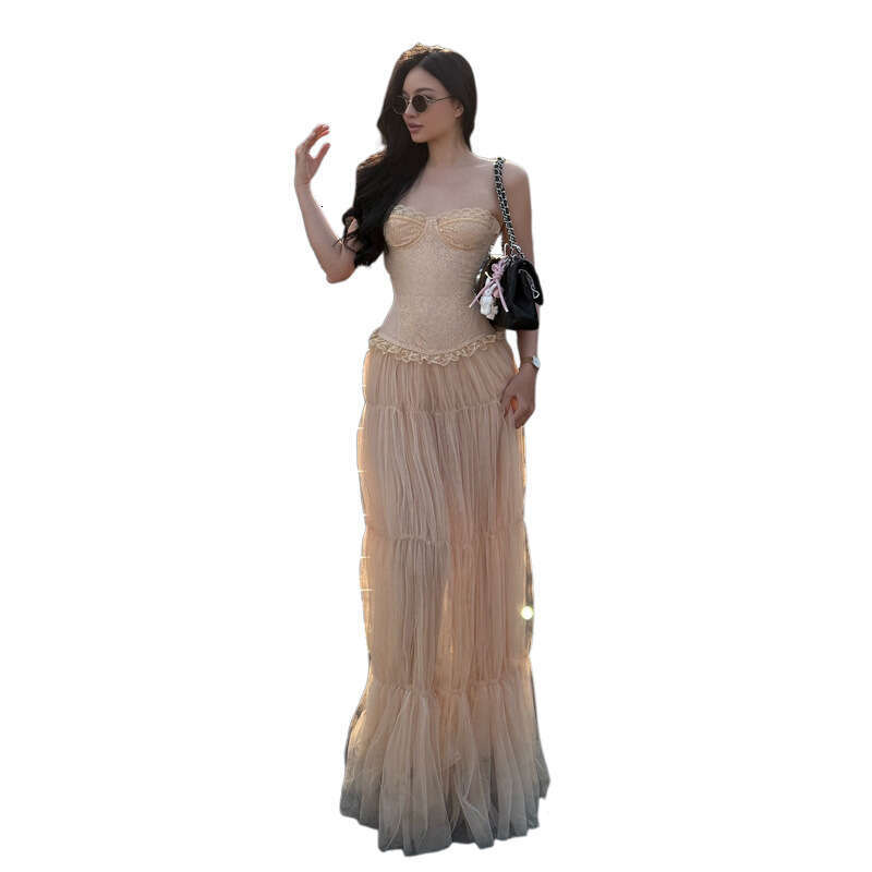 2025 Summer New Style Strapless Elegant Versatile Top High Waist Solid Color Slim Fit Half-Length Skirt Set 78b