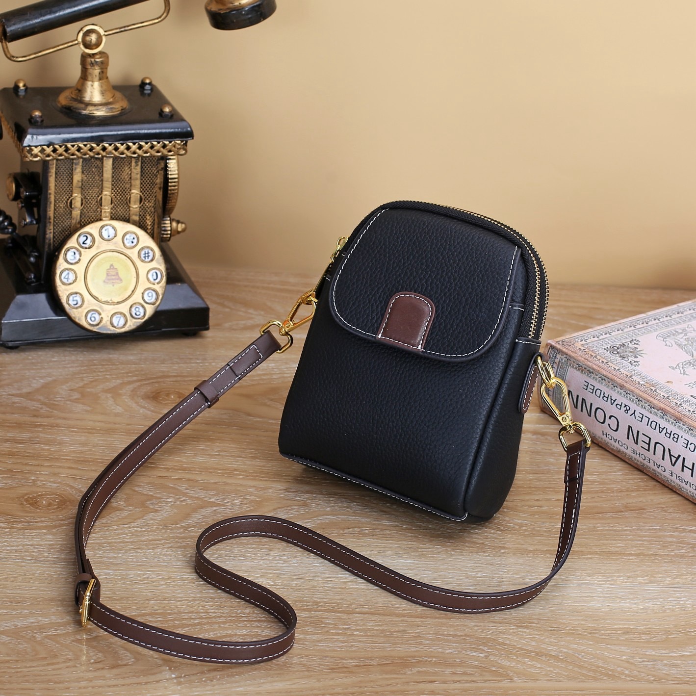 designer bag New Small Leather Crossbody Bag Single Shoulder Bag Fashionable Simple High-end Genuine Leather Women Bag Phone Bag