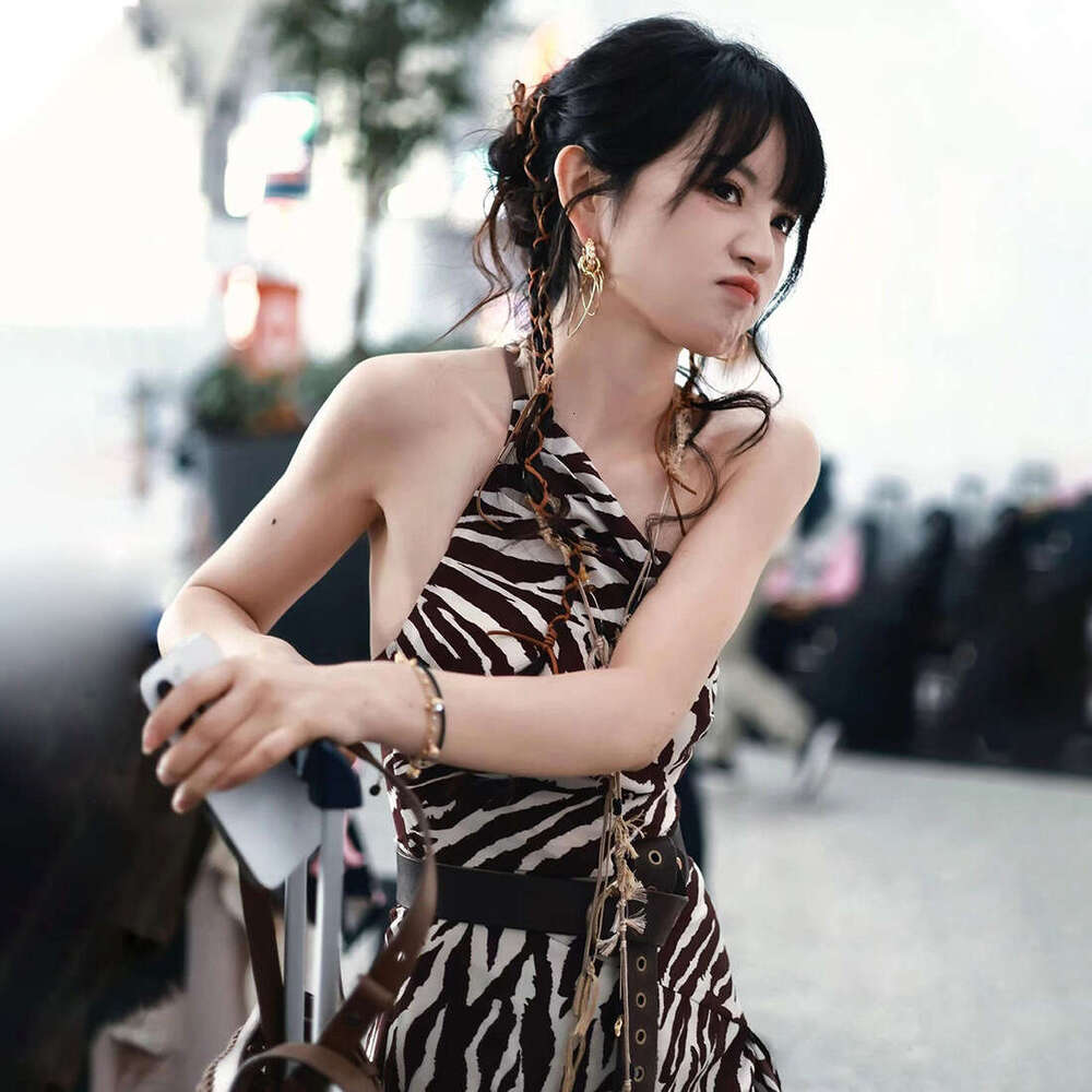 2025 Summer New Elegant Slim Irregular Waist Slimming Sleeveless Backless Strap Dress 50c