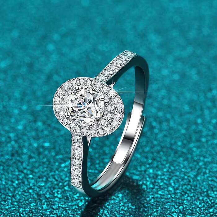 VVS1 0.5Ct Mossanite 925 Sterling Silver Jewelry Custom Oval-shaped Diamond Round Brilliant Cut Wedding Lab Grown Ring