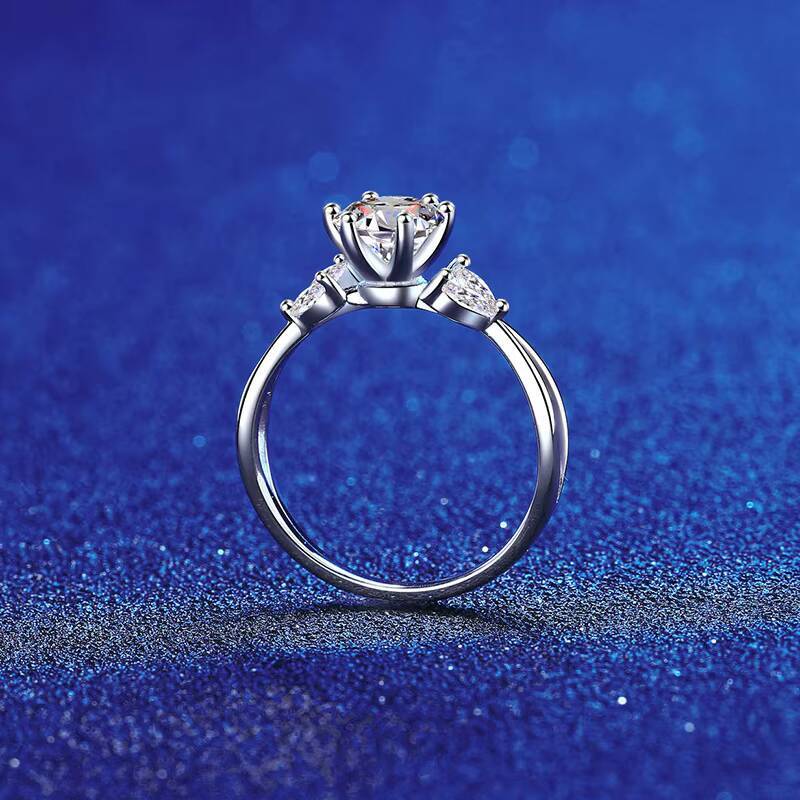 Wholesale Luxury S925 Sterling Silver Round Cut Moissanite Trendy Design Temperament 1Carat Flower Vine Moissanite Diamond Ring