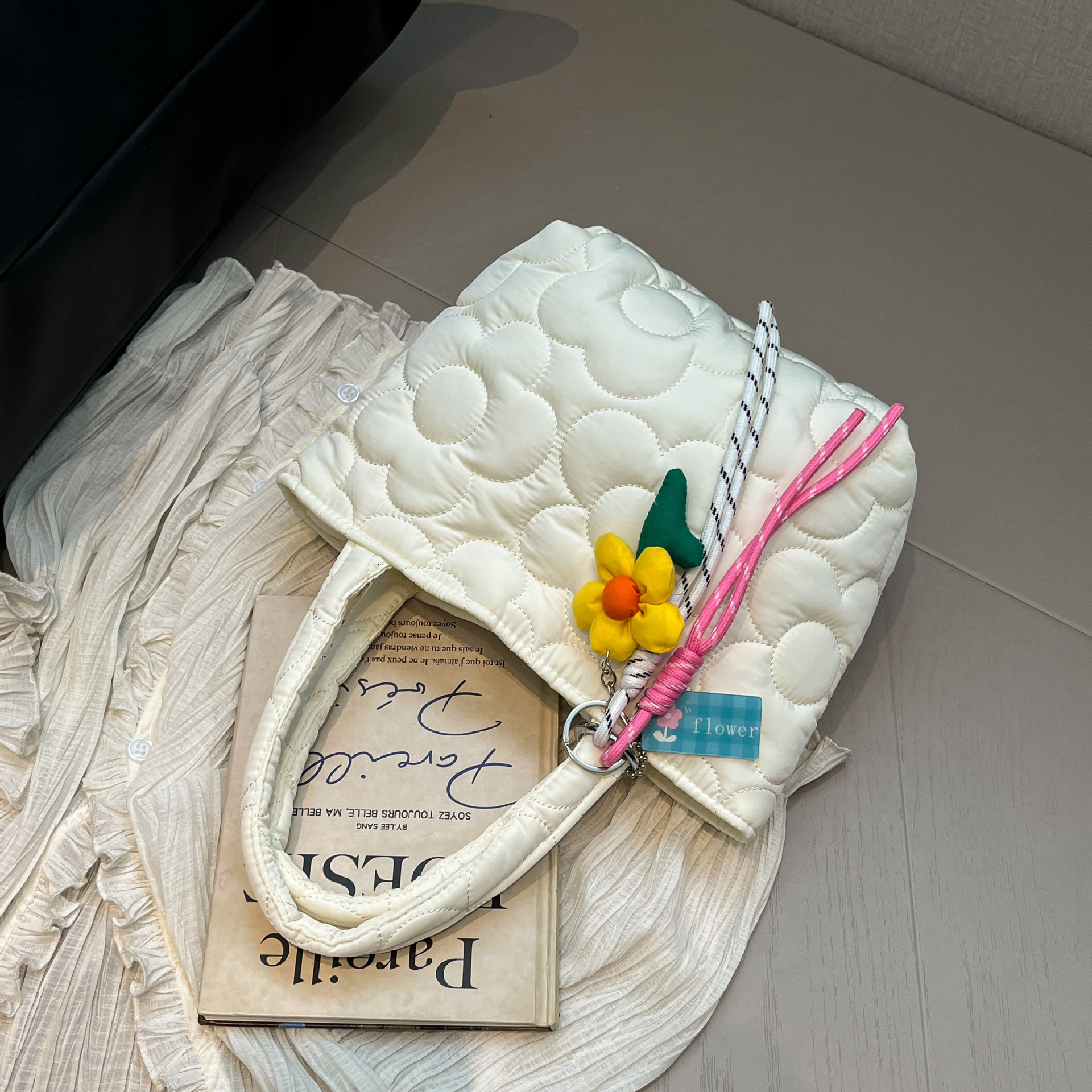 Luxury Brand Designer Bag Korean Style Fresh Sweet Cloth Bag Handbag Casual Simple Large Capacity Puff Bag Stylish Simple Flower Storage Bag