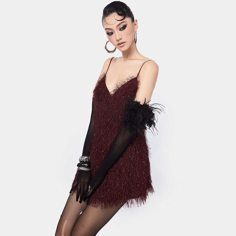 2024 Autumn Winter New Women's Solid Color Slim Street Fashion V-Neck Strap Sleeveless Dress 7f9