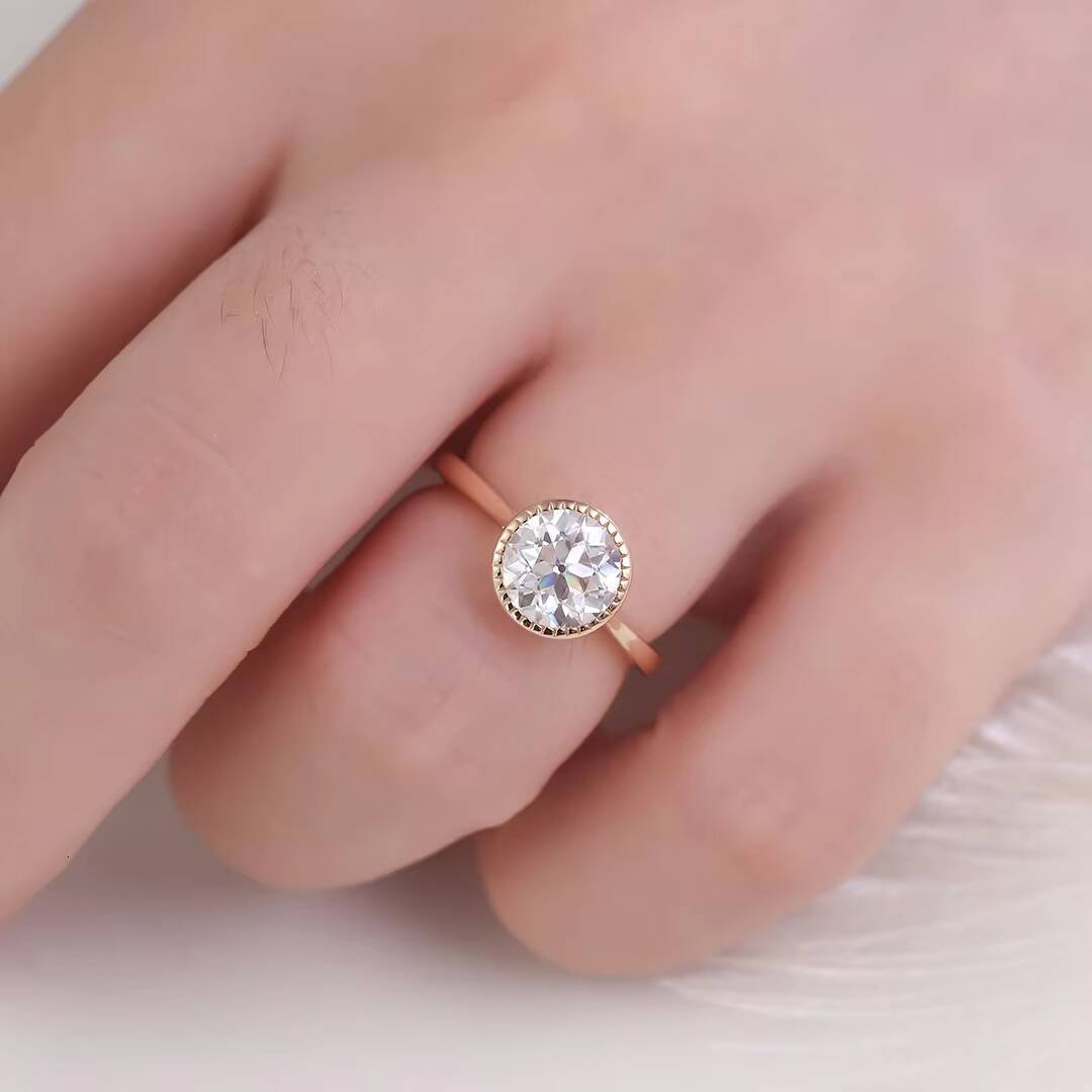 Oec Round Cut Moissanite Diamond Flower Cutting Engagement Ring Fine Jewelry DEF VVS Moissanite Solid Gold Ring