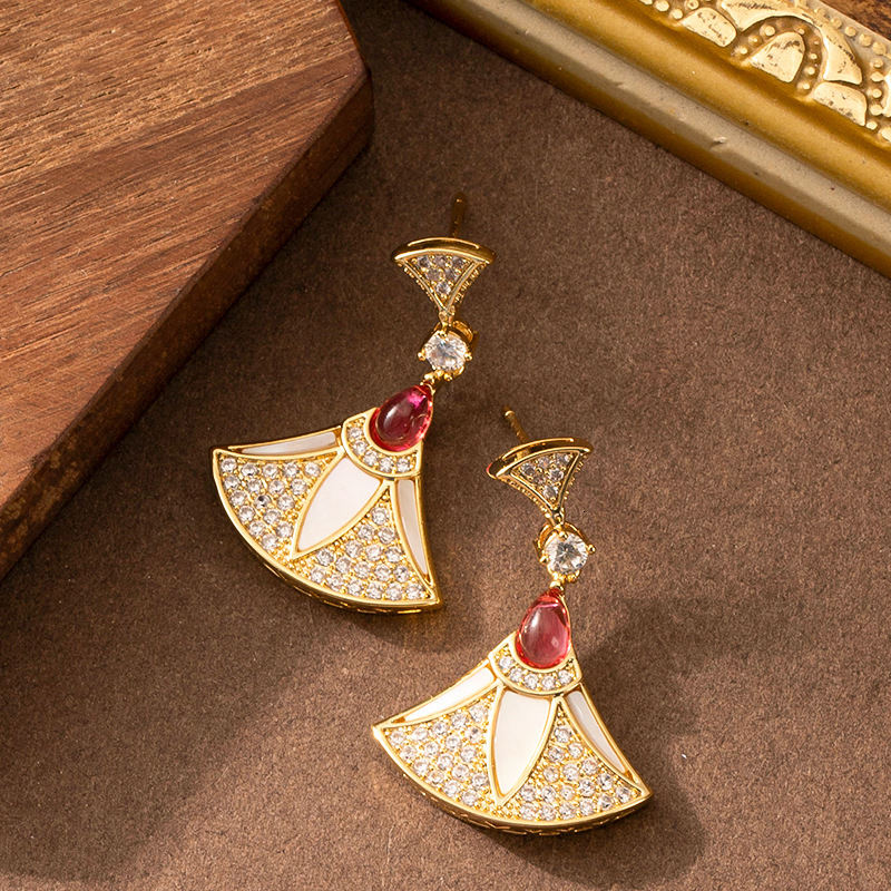 Sier Needle Fashion Exquisite Dia-Studded Small Dress Fan-Shaped Pendant for Women High-End Versatile Elegant Little Style Earrings
