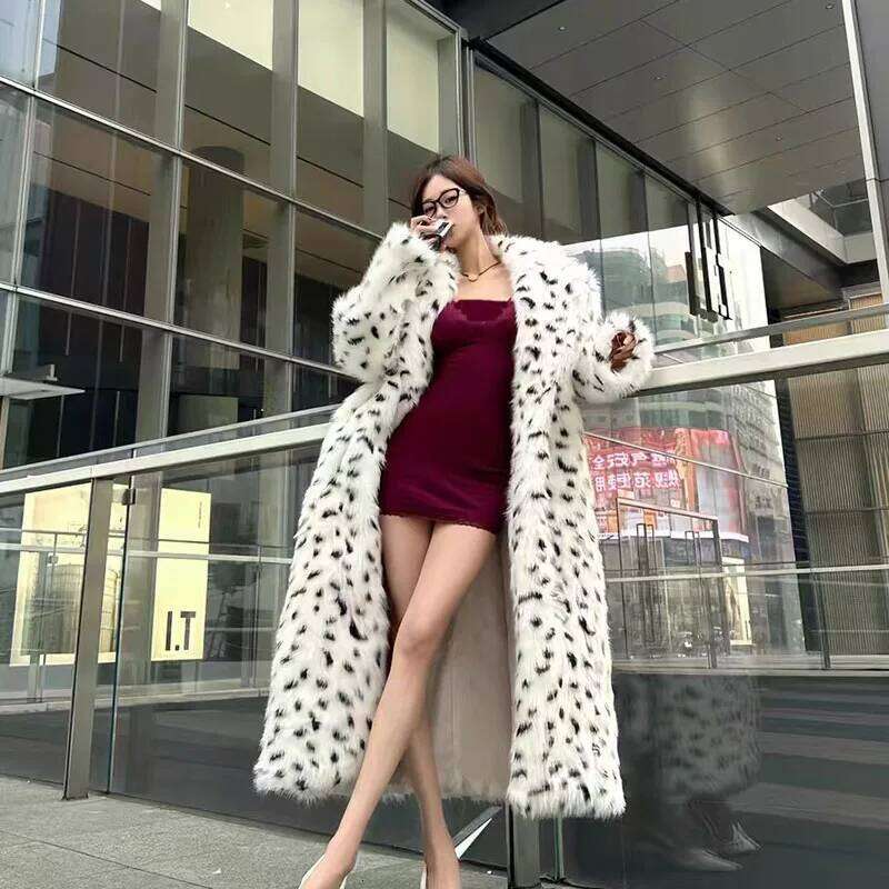 Faux 2025 Winter Warm Fashion High Quality Temperament Long Sleeve Women Fur Coat Female Overcoat