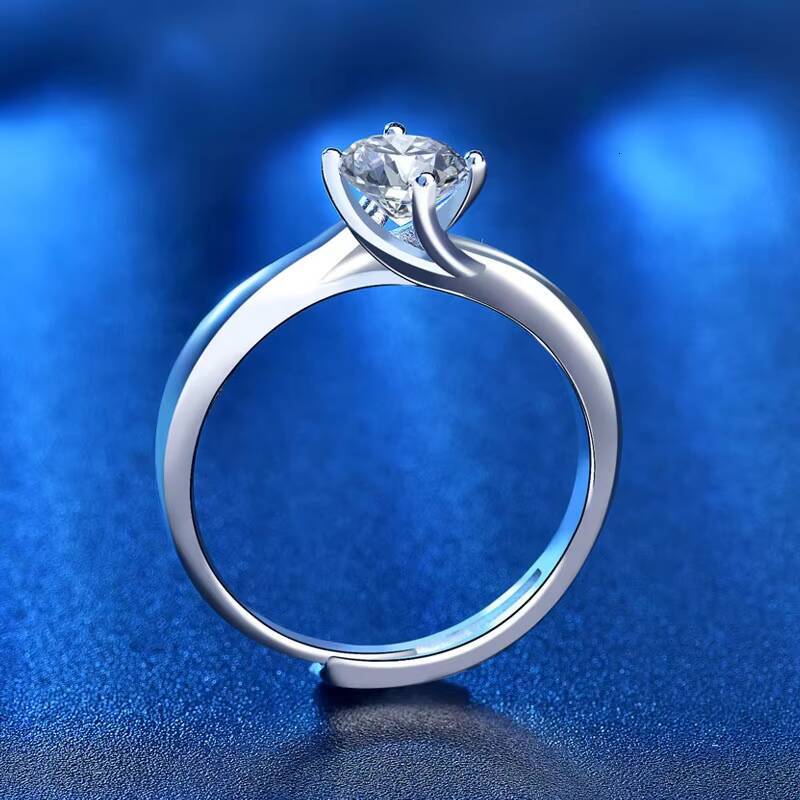 XJZ018 925 Sterling Silver Moissanite Rings for Women 1ct 6.5mm Round Cut Ring Diamond Test Passed Fashion Claw Setting