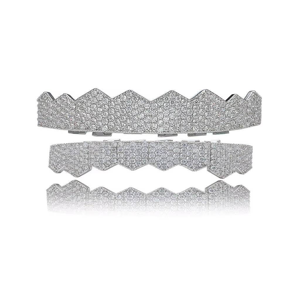 Custom 925 Silver Vampire Fangs Design Grillz for Teeth Iced Out VVS Moissanite Diamond Jewelry