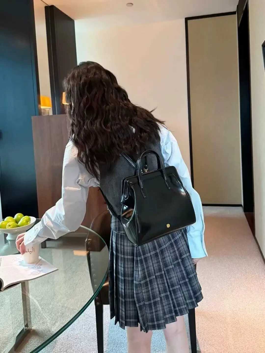 Faionable Retro Black Double Shoulder Bag for Women 2024 New Sle Commute Travel Book Bag High Quality Leather Y250725