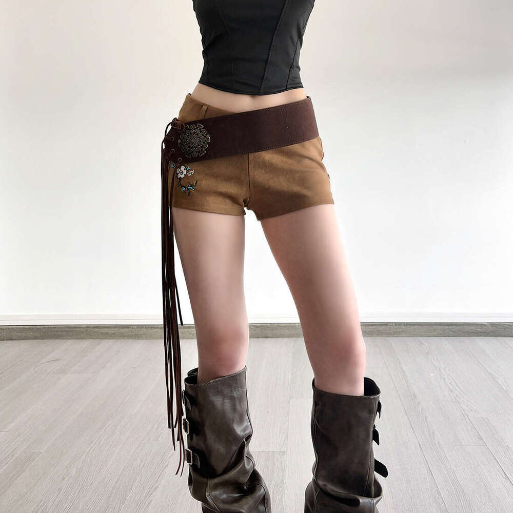 2025 Summer New High-Waisted Slim Sexy Embroidered Floral Versatile Elegant Women's Shorts 696