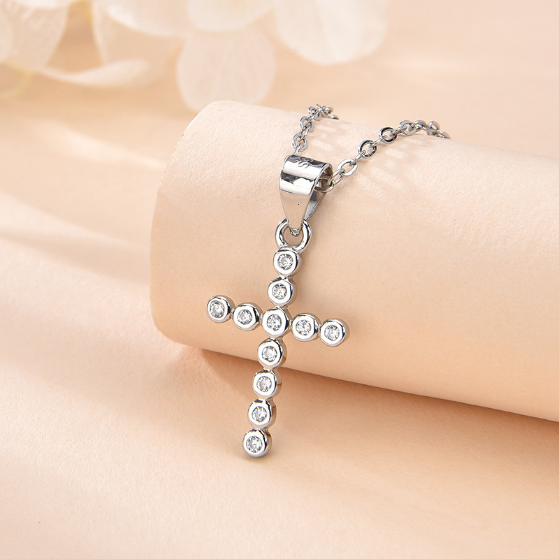 Sterling Sier Dia Necklace for Women Summer Simple Fashion High-end Cross Pendant Collarbone Chain Jewelry for Women