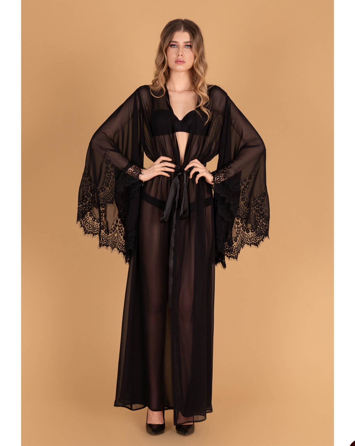 Sexy Women's Sleepwear V Neck Long Sleeves Lace Trim Premium Appliques Black Lady Party Resort Wear Customized