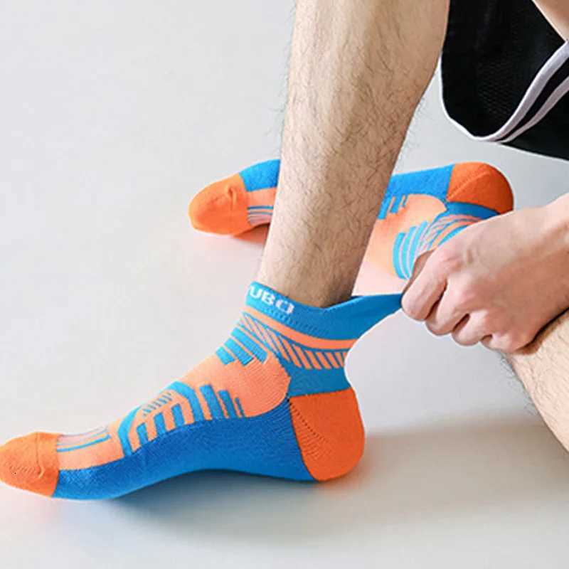 Man Sport Ankle Crew Socks Cotton Towel Bottom Sweat-Absorbing Compression Fitness Bike Run Outdoor Cycling Boat Socks 4 Seasons X250725