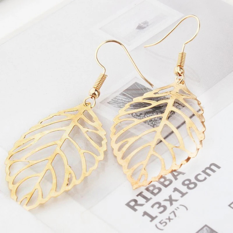 Hollow Out Leaf Drop Earrings for Women Trendy Metal Hook Vintage Golden Silver Color Dangle Brief Jewelry 250715