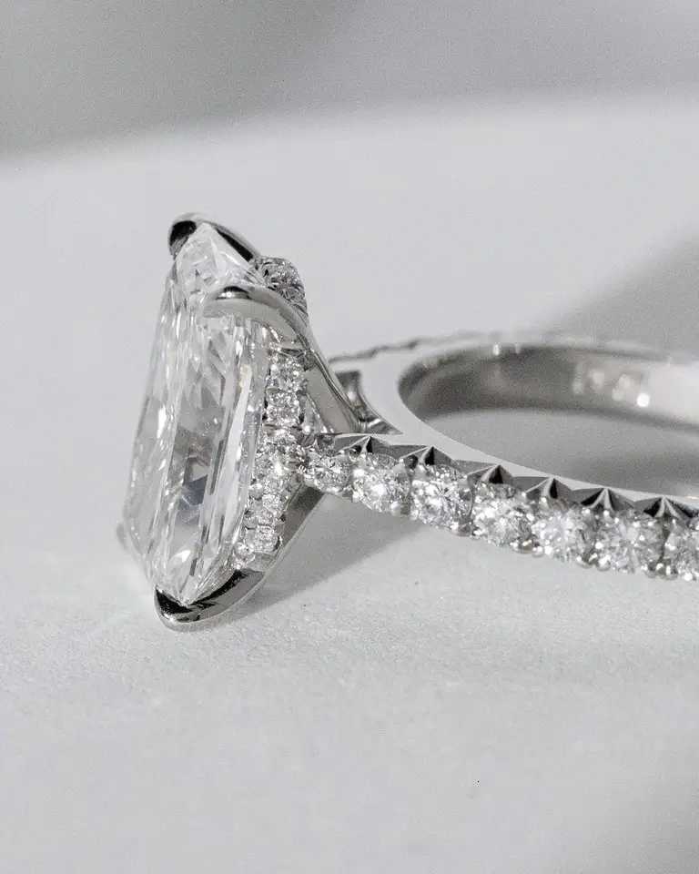 JOVOVASMILE Moissanite engagement ring 5 carats 8 * 12mm radiation cut 18k white gold jewelry suitable for womens wedding gifts lovers W250417