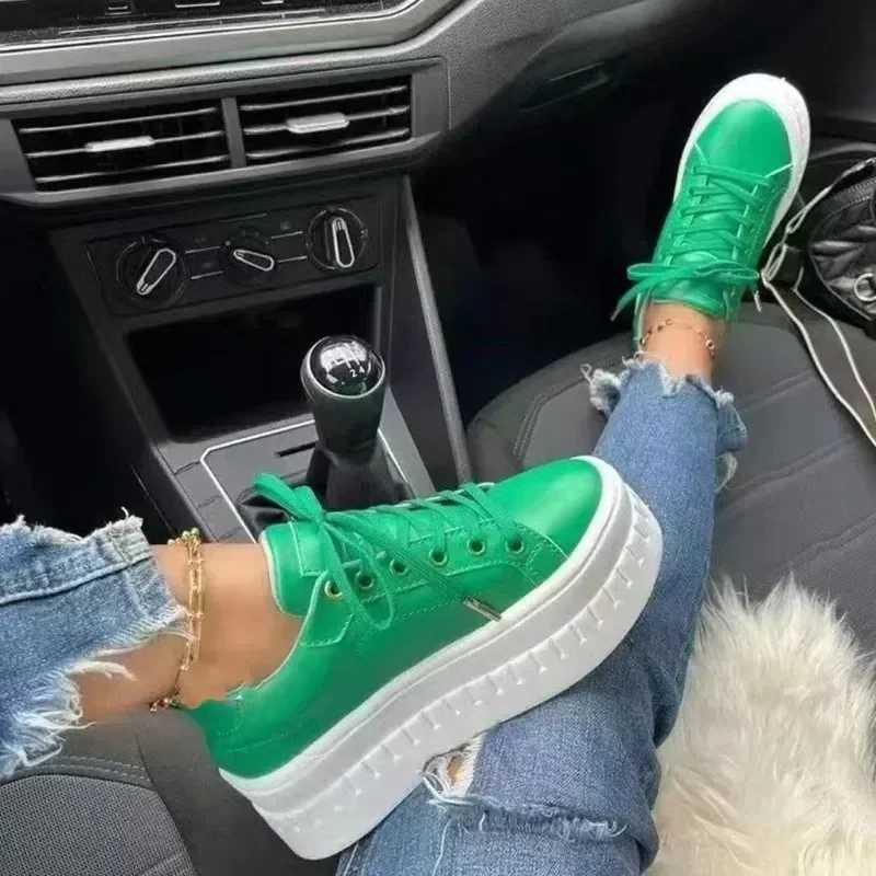 2025 New Autumn Women Shoes Leisure Sports Fi White Shoes for Women Celebrity Line Increased Thick Sole Platform Sneakers XJ250725