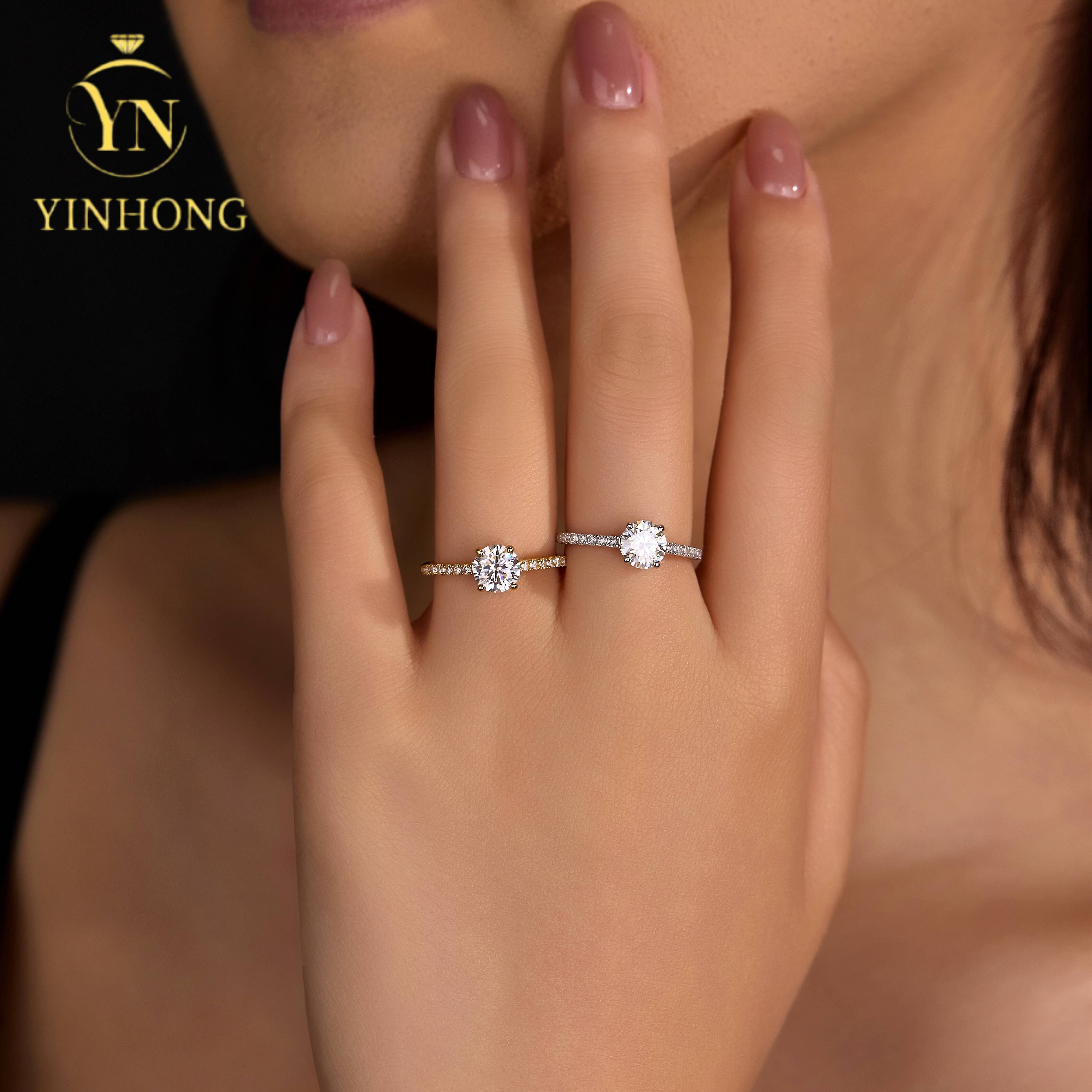 Wholesale Zircon and Moissanite Diamond Four-claw Ring for Wedding Engagement 925 Sterling Silver Rings
