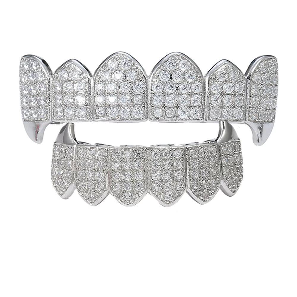Custom 925 Silver Vampire Fangs Design Grillz for Teeth Iced Out VVS Moissanite Diamond Jewelry