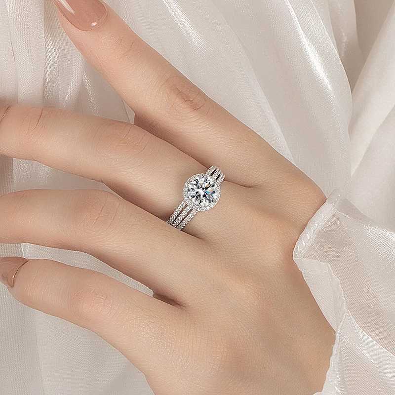 PERFANY 2/3CT Womens Moissanite Ring S925 Pure Silver Plated 18K White Gold Diamond Wedding Ring Luxury Wedding Jewelry W250417