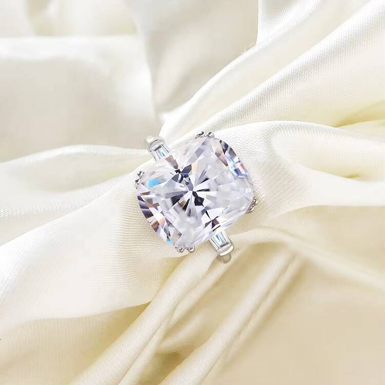 Luxury Rectangle Radiant Cubic Zirconia Moissanite Ring for Women Wedding Engagement Bridal Party Ring Jewelry Gift