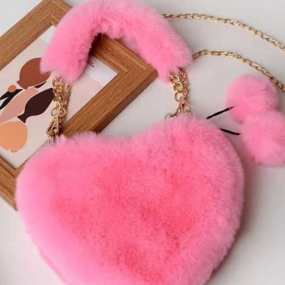 Plush Handbags Faux Fur -shaped Wen Fluffy Ladies Chain Shoulder Bag Fi Fem Versatile Furry Daily Clutch Purse Y250725