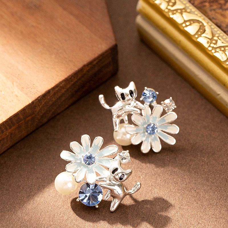 Sier Needle Forest Style Fashion Sweet Fresh Oil Drop Dia Pearl Floral Earrings for Women Simple Niche Versatile Ear Jewelry