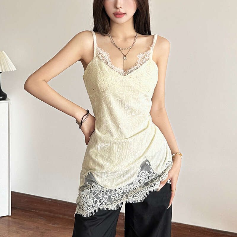 2024 Autumn New Women's Solid Color Slim Fit Fashion V-neck Lace Patchwork Tank Top 321