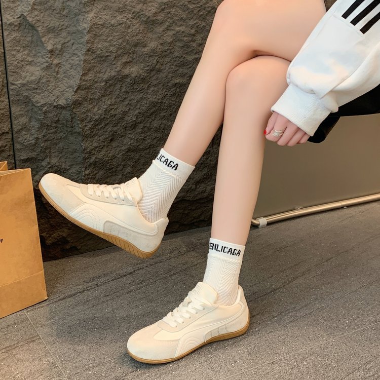 New Free shipping designer for womens casual yellow pink beige Fashionable and versatile outdoor sneaklers sport shoes