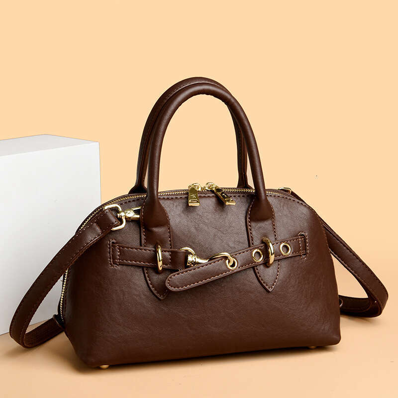 Handheld Commuter for Women, Autumn and Winter New Trendy Niche Underarm Bag, Large Capacity Bowling Shell Bag