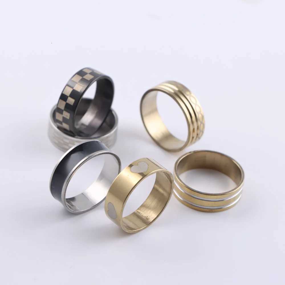 20 pieces/batch of fashionable heart-shaped stainless steel love rings mens mixed style party gifts jewelry accessories W250417
