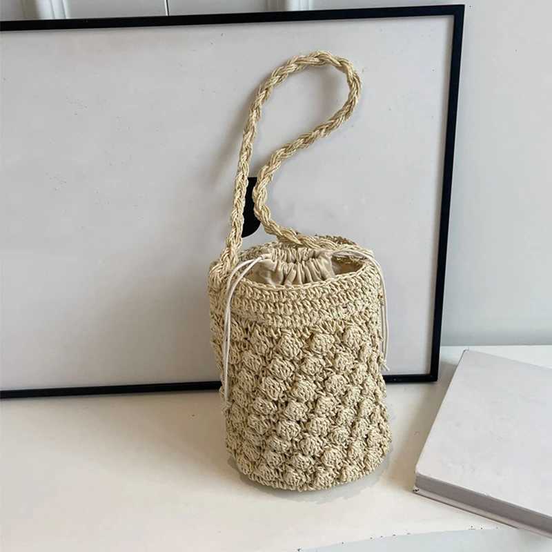 Summer Fiable Trendy Mens Bag High Quality Grass Woven Bag Bucket Shape Drawstring Handbags Y250725