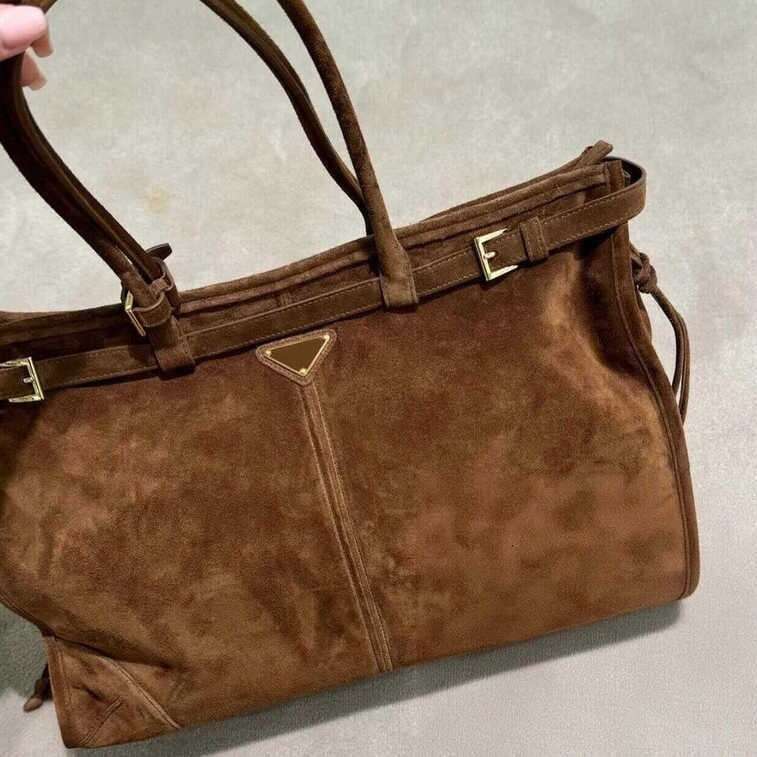 Designer Bag Tote Bag Designer Shoulder 2024 New Fashion Versatile Suede Large And Small Tote Design Shoulder Underarm Handbag Trendy