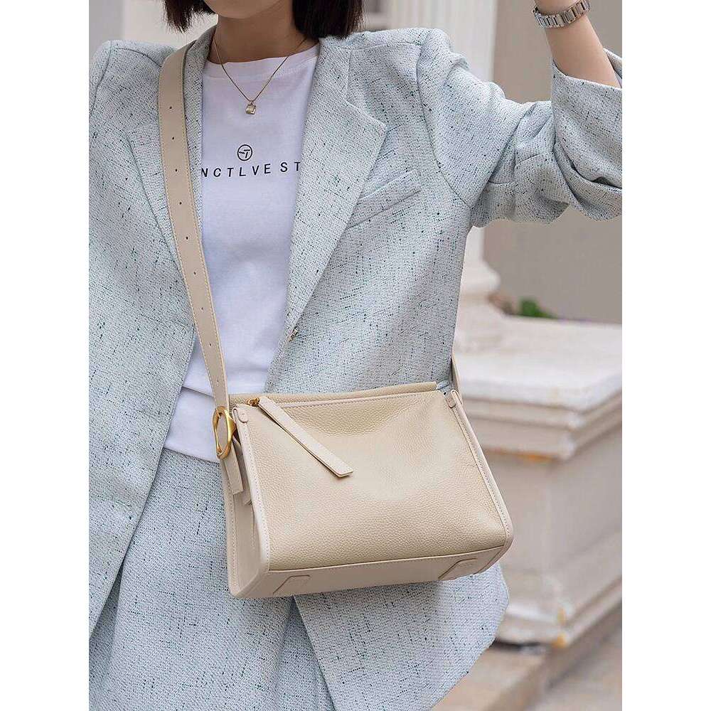 YANATARI Vintage Messenger Cowhide Leather Soft Leather Large Capacity Minimalist Crossbody Women Female Bag 25075-26