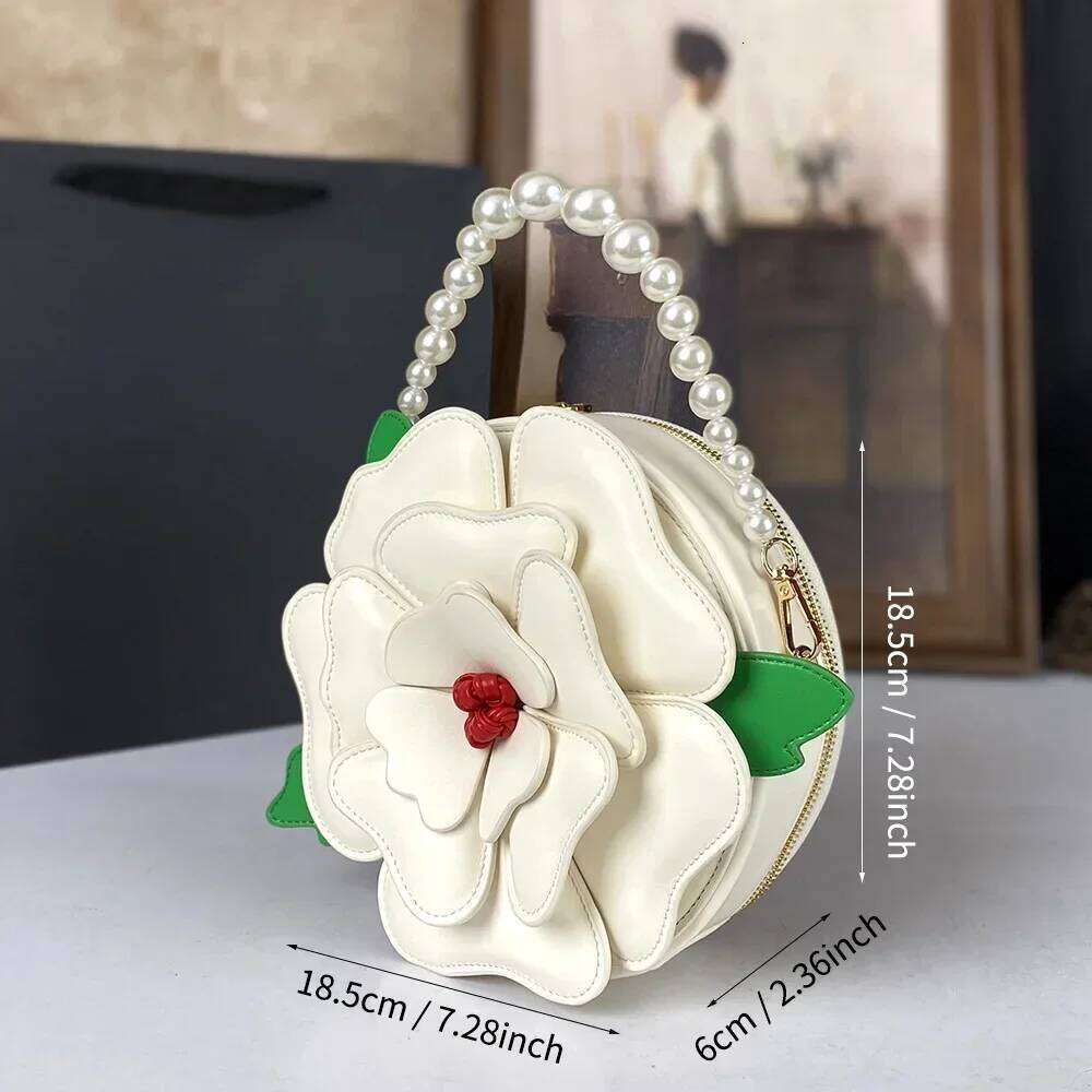 Luxurious designer 2025 New Personalized Fashion Flower Versatile Sweet Pearl Handheld Small Single Cross Shoulder Women's Bag
