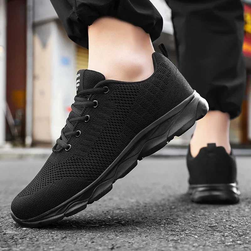 New Mens Shoes Breathable Casual Sneakers Summer White Running Shoes Lightweight Soft Sports Shoes for Men Large Size 35-45 XJ250725