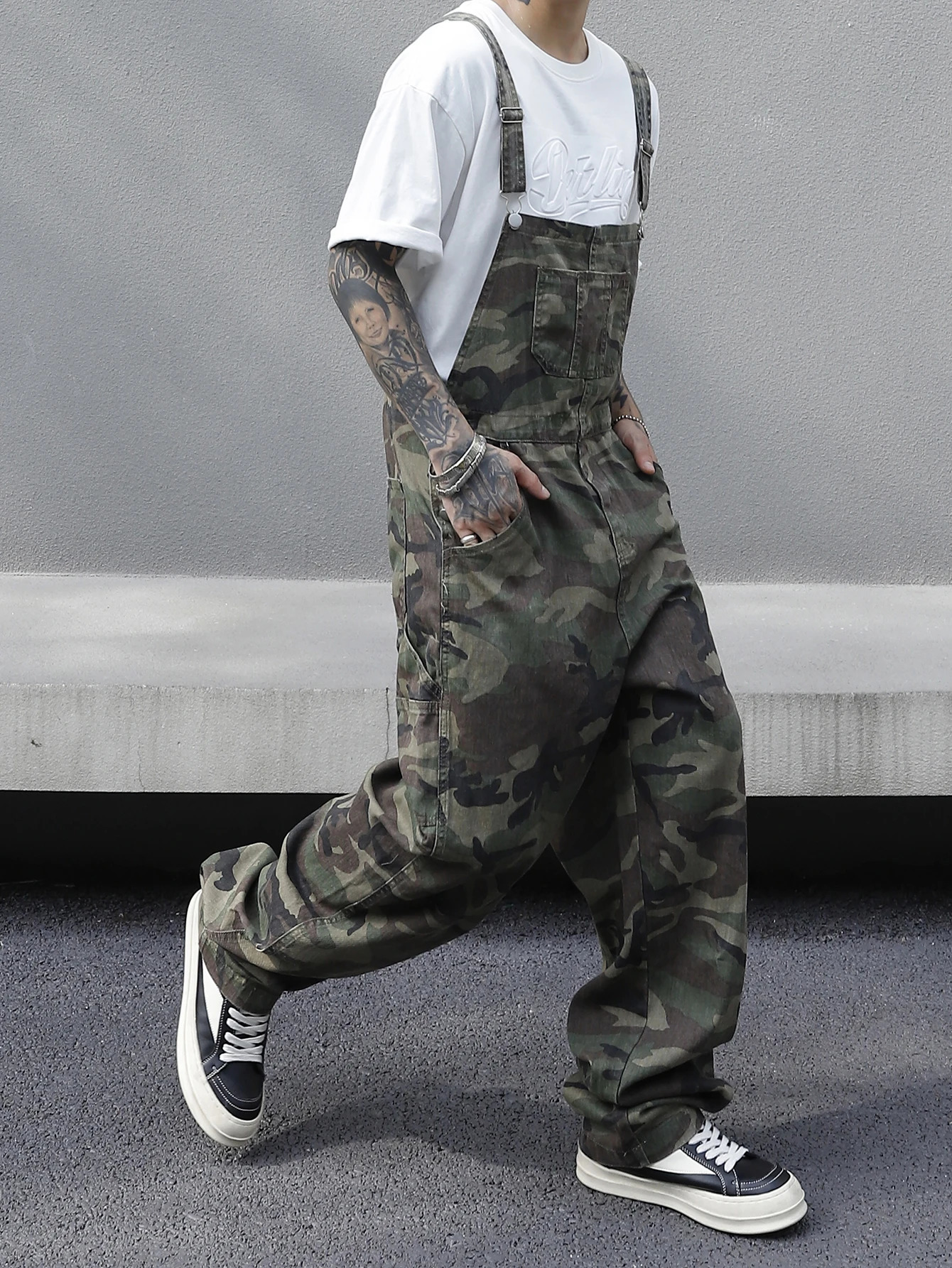 Mens MultiPocket Camouflage Printed Denim Overalls Cotton NonElastic Machine Washable Ideal for Casual Outings 250725