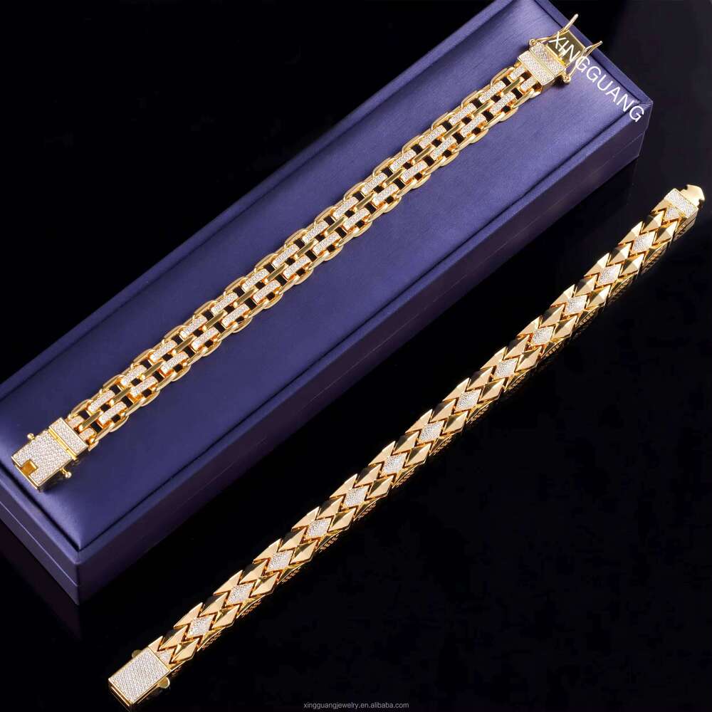 Hip Hop Style 10mm Wide Men Real Gold Plated S Sterling Sier VVS1 Moissanite Dia Cuban Bracelet