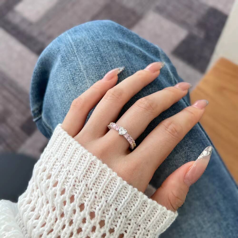 Dylam Jewelry Supplier OEM ODM Customized S925 Silver Eternity Band Baguette 5A Cubic Zirconia Heart Main Stone Promise Rings