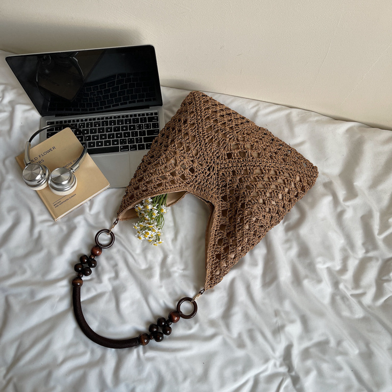 2025 New Designer Multi functional Woven Underarm Bag Single Shoulder Large Capacity Commuter Handbag