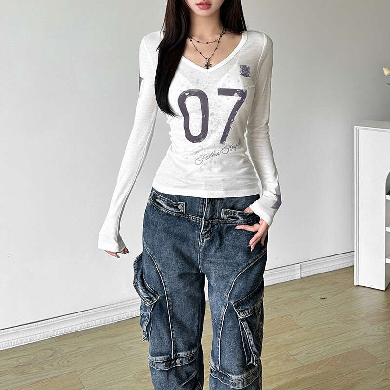 2024 Autumn New Women's Solid Color Slim Street Fashion V-Neck Printed Long Sleeve Top eea
