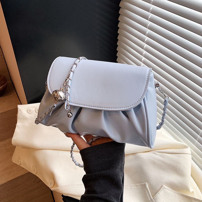2025 Summer New Women's Shoulder Bag Fashion Summer New Solid Color Folded Handbag Cute Simple Chain women's Women's Crossbody Bag New 