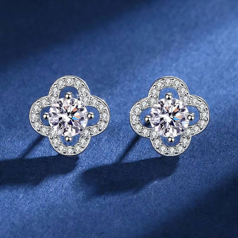 Qimei 925 Sterling Silver Ladies Moissanite Earrings Trendy Earrings 2024 Moissanite Stud Earrings