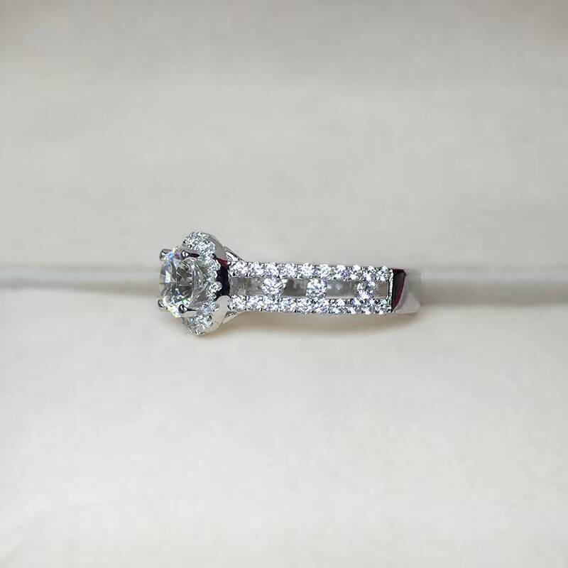 Simulated Moissanite Engagement Ring for Women 8 Hearts 8 Arrows Adjustable Open Band Fashion Jewelry