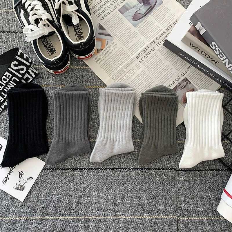 5 Pairs Cool Men Black White Warm Socks Set Autumn Winter Men Solid Color Sport Short Socks For Men X250725