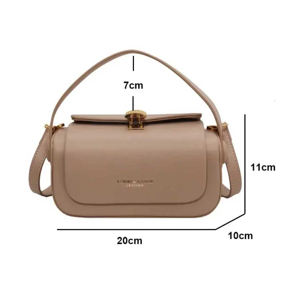 Classic Black Shoulder Bag Mens Versatile Crossbody Square Bags 2025 New Large Capacity Textured Leather Flap Handbags Y250725