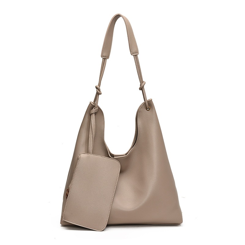 Womens Large-Capacity Shoulder Bag - Stylish Retro Tote with Multiple Compartments