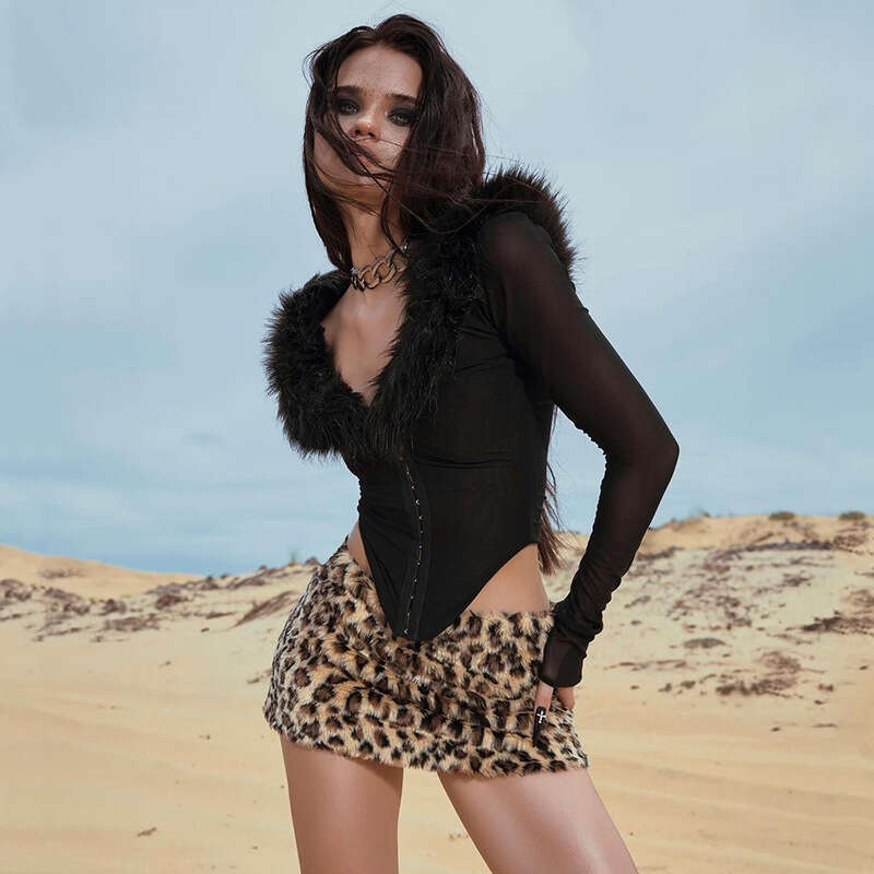 2024 Autumn New Women's Solid Color Slim Street Fashion V-Neck Fur Collar Long Sleeve Top 10c