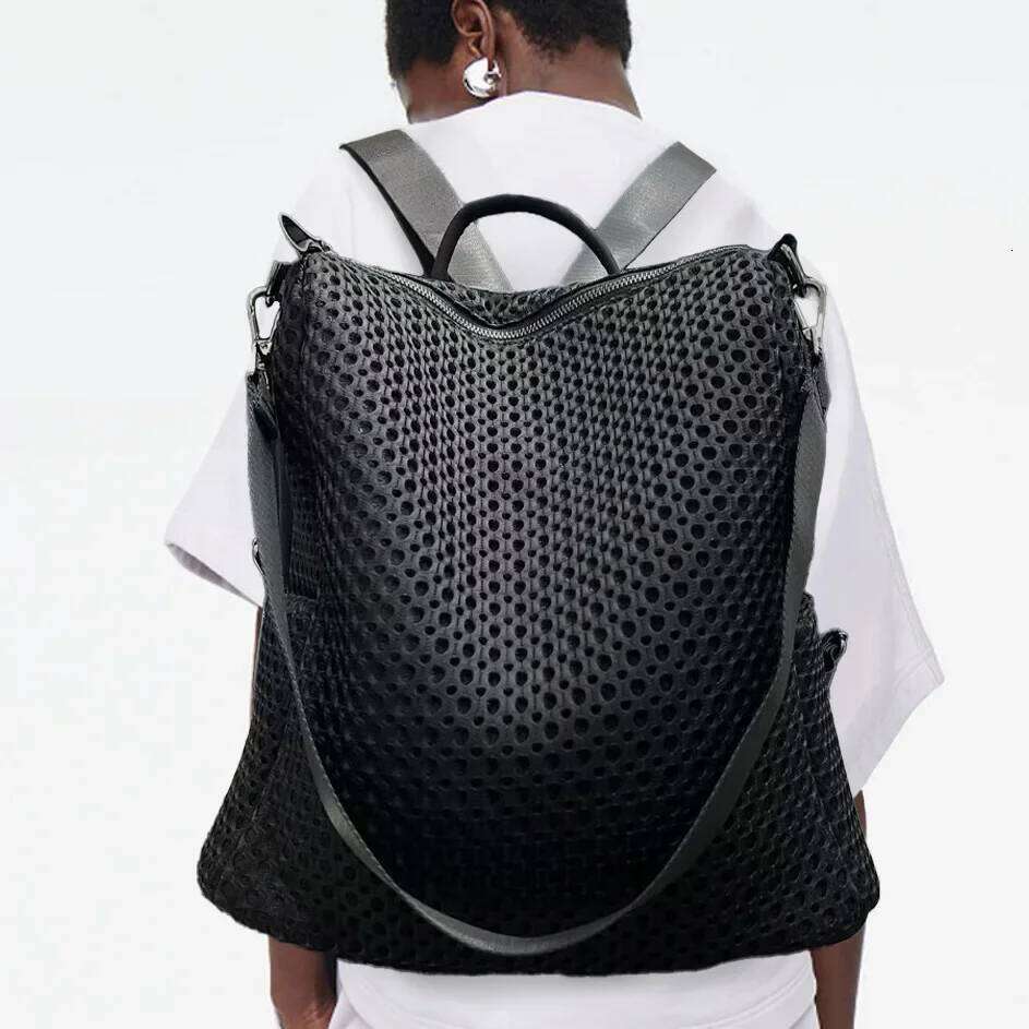 Fashionable Retro Ed Backpack With Large Capacity Casual Mesh Shoulder Bag Suitable For Daily Commuting